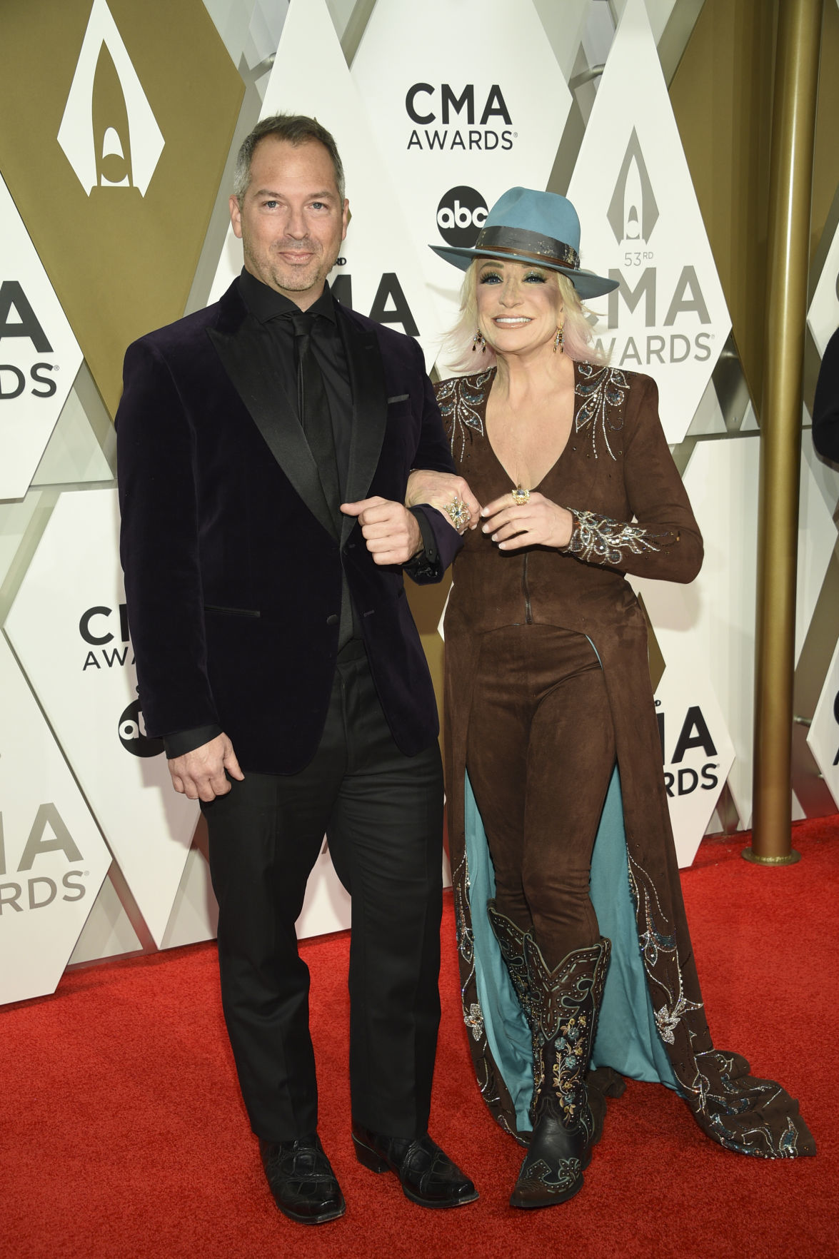 53rd Annual CMA Awards - Arrivals